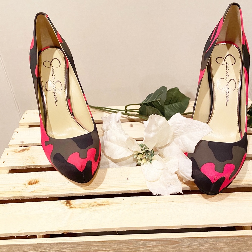 Womens Jessica Simpson Heels SIZE 7.5